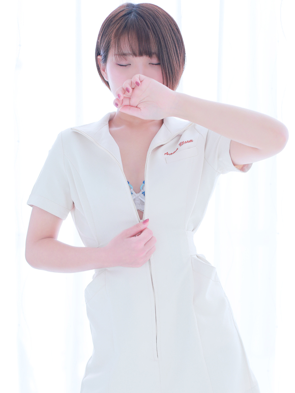 未奈-Mina-